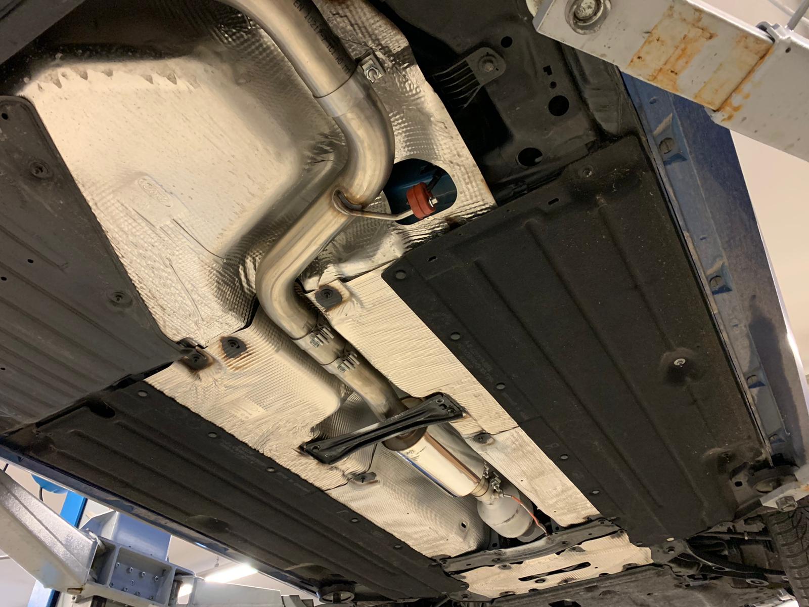 Ford Focus IV - Starre Hinterachse Vorschalldämpfer