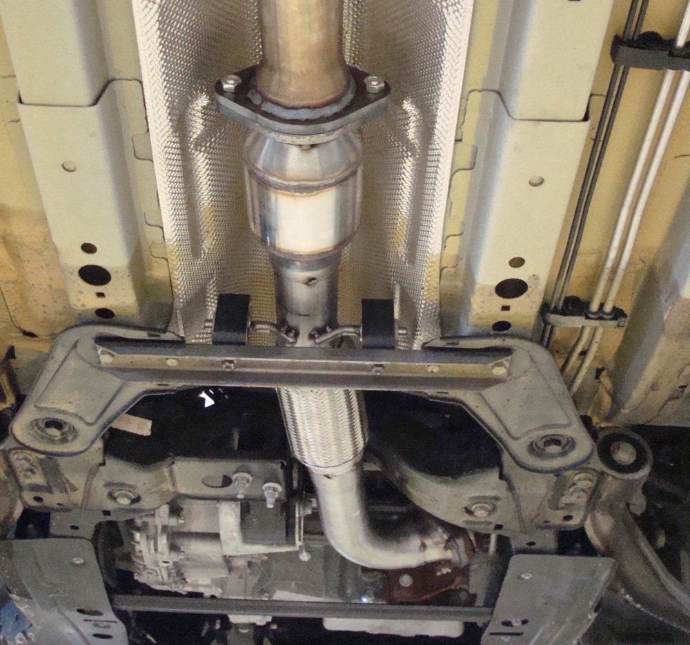 Opel Astra J OPC Downpipe mit 200-Zeller FOX-Kat Opel Astra J OPC Downpipe mit 200-Zellen HJS-Kat