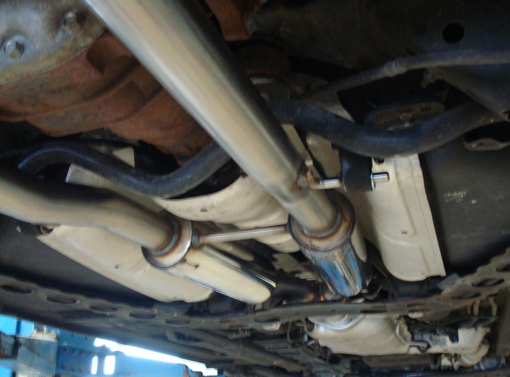 Infiniti FX30d Vorschalldämpfer