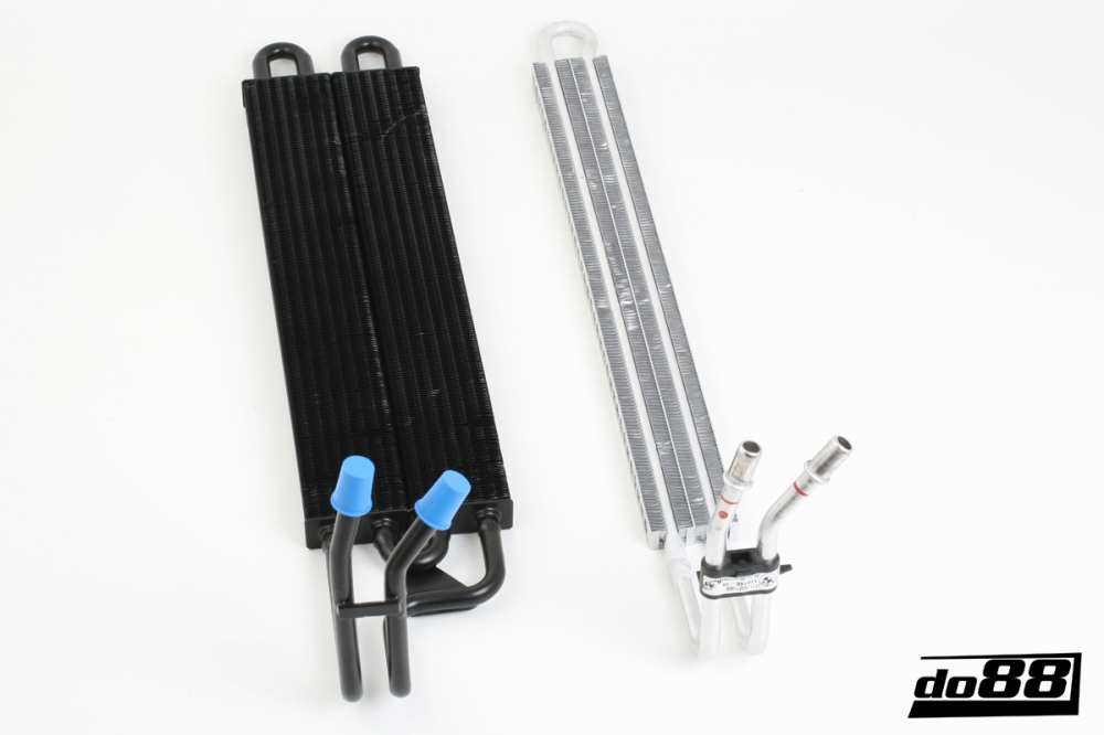 BMW M3 E90 E92 Servo-Kühler Rennsport BMW M3 E90 E92 Servo-Kühler Rennsport