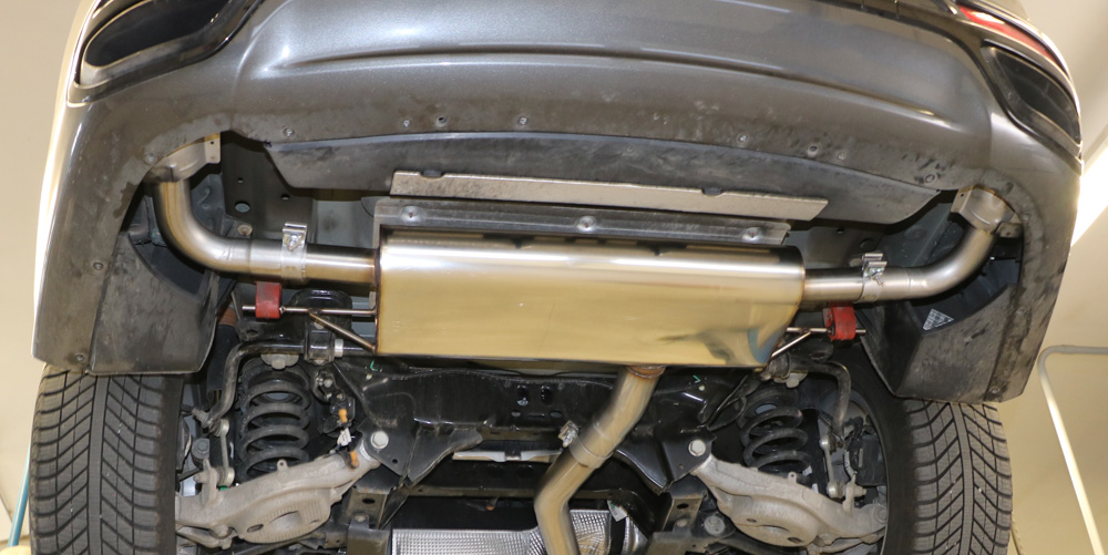 Mondeo V Schrägheck/ Turnier/ Stufenheck Endschalldämpfer quer Ausgang rechts/links - Ausgang der Endrohre in der originalen Stoßstange Mondeo V Schrägheck/ Turnier/ Stufenheck Endschalldämpfer quer Ausgang rechts/links - Ausgang der Endrohre in der originalen Stoßstange