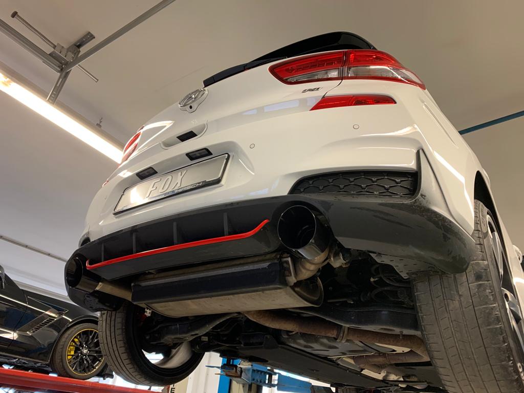 Hyundai i30N Performance + Fastback Endrohre passend auf den originalen Endschalldämpfer - 1x114 Typ 25 rechts/links schwarz Hyundai i30N Performance + Fastback Endrohre passend auf den originalen Endschalldämpfer - 1x114 Typ 25 rechts/links schwarz