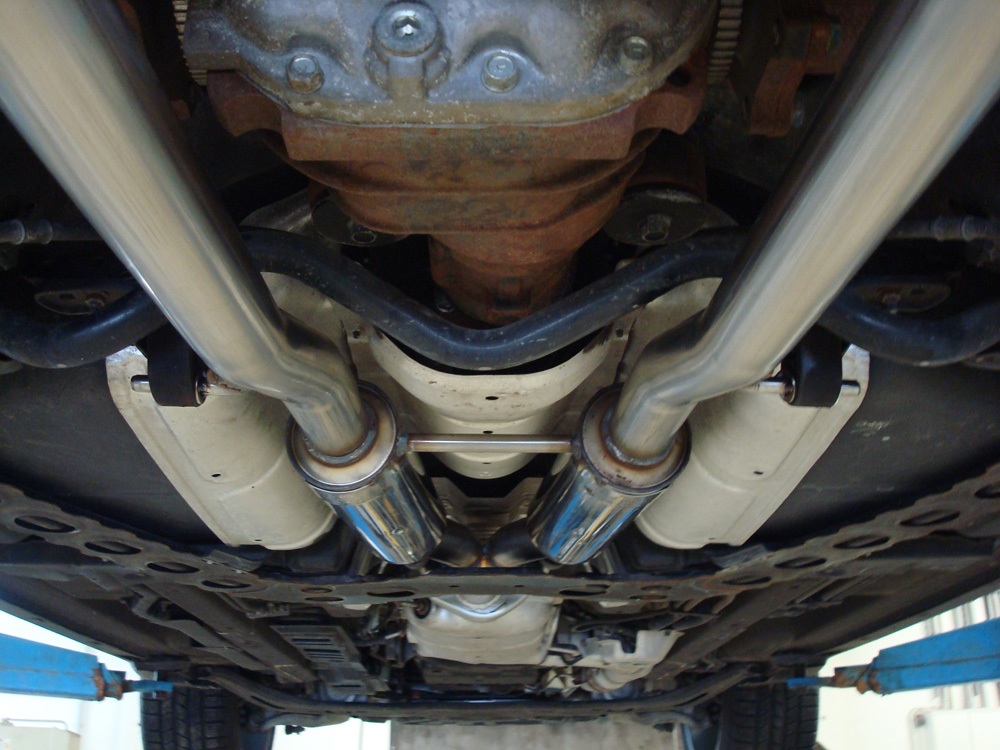 Infiniti FX30d Vorschalldämpfer