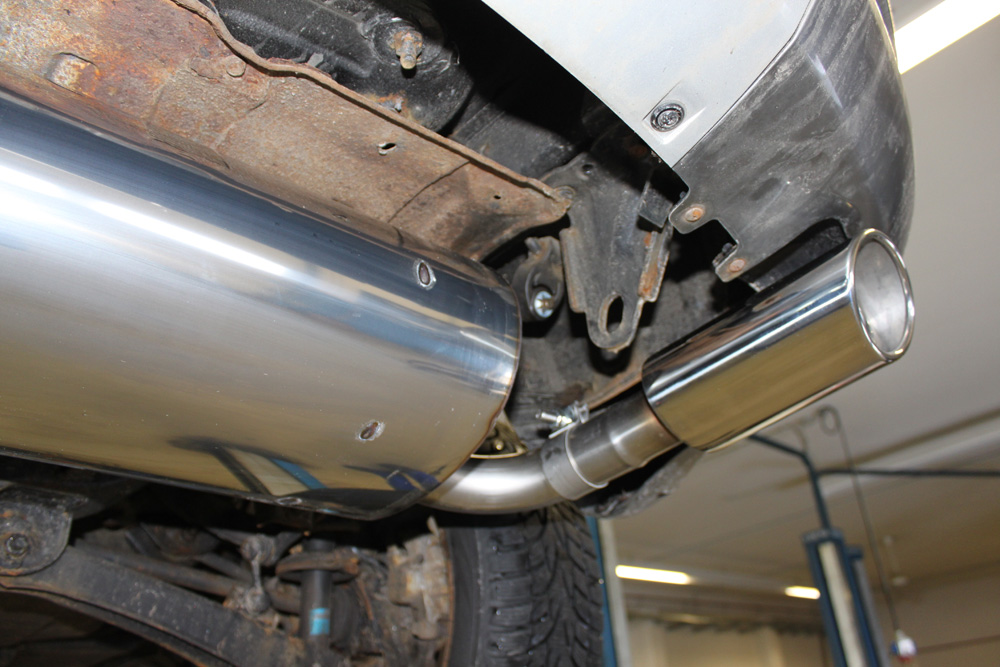 Mitsubishi Outlander 4WD Endschalldämpfer - 115x85 Typ 33 Mitsubishi Outlander 4WD Endschalldämpfer - 115x85 Typ 33