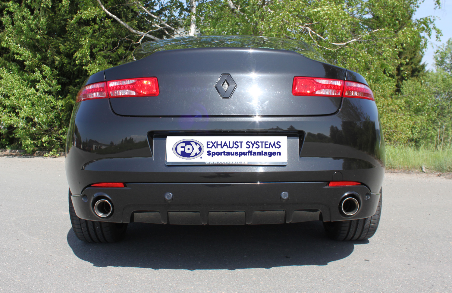 Renault Laguna III Coupe Endrohrpaar passend auf original Endschalldämpfer - 1x90 Typ 25 rechts/links Renault Laguna III Coupe Endschalldämpfer Ausgang rechts/links - 1x90 Typ 25 rechts/links